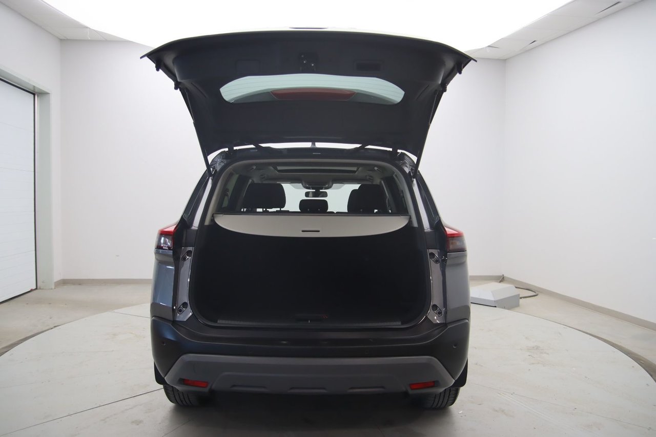 2023 Nissan Rogue - Image 18