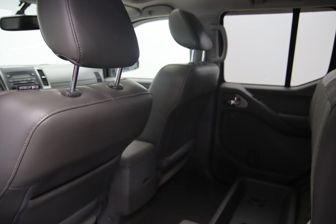 2010 Nissan Frontier - Image 9