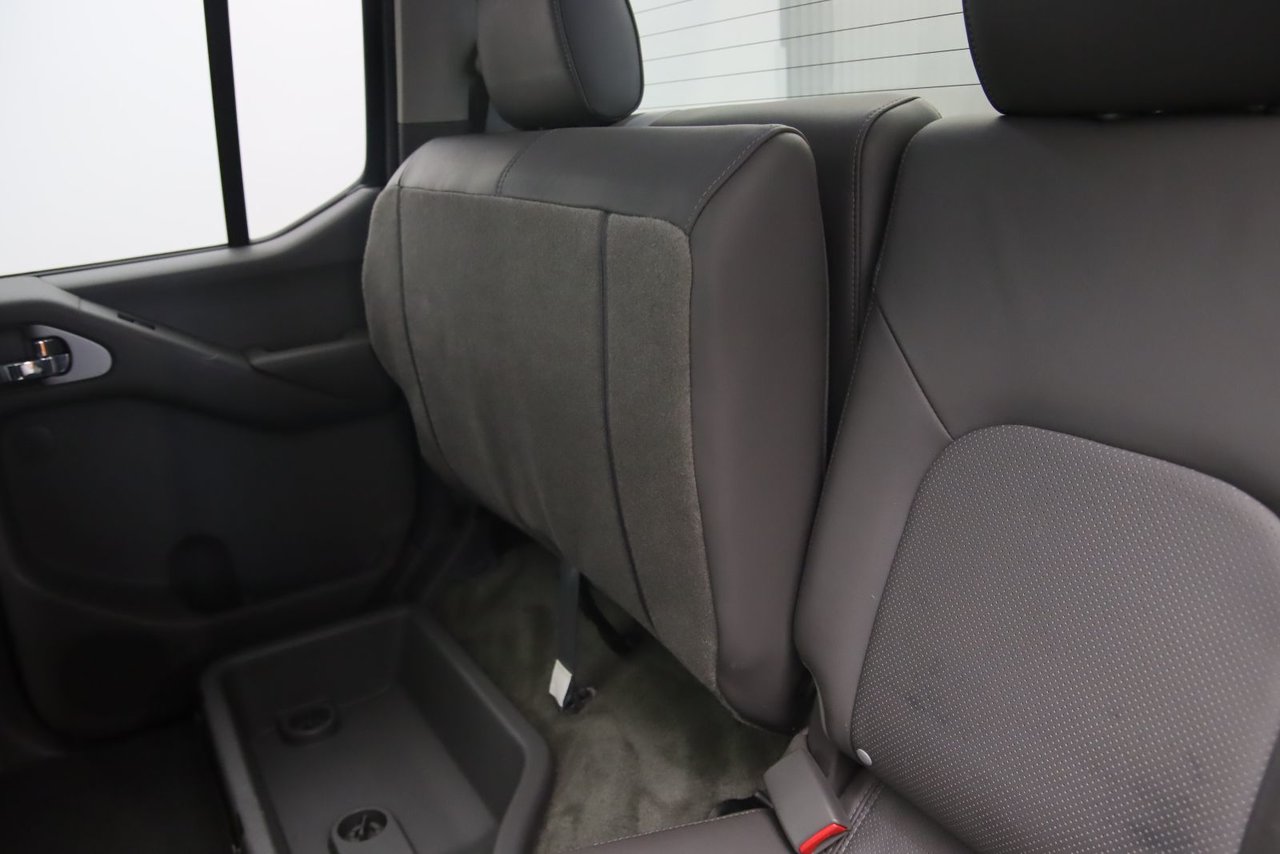 2010 Nissan Frontier - Image 10