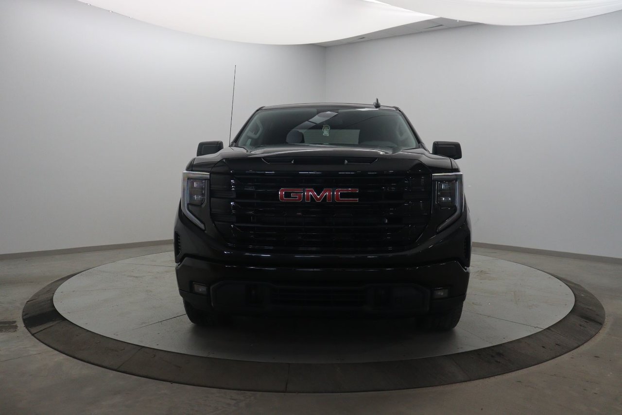 2023 GMC Sierra 1500 - Image 2