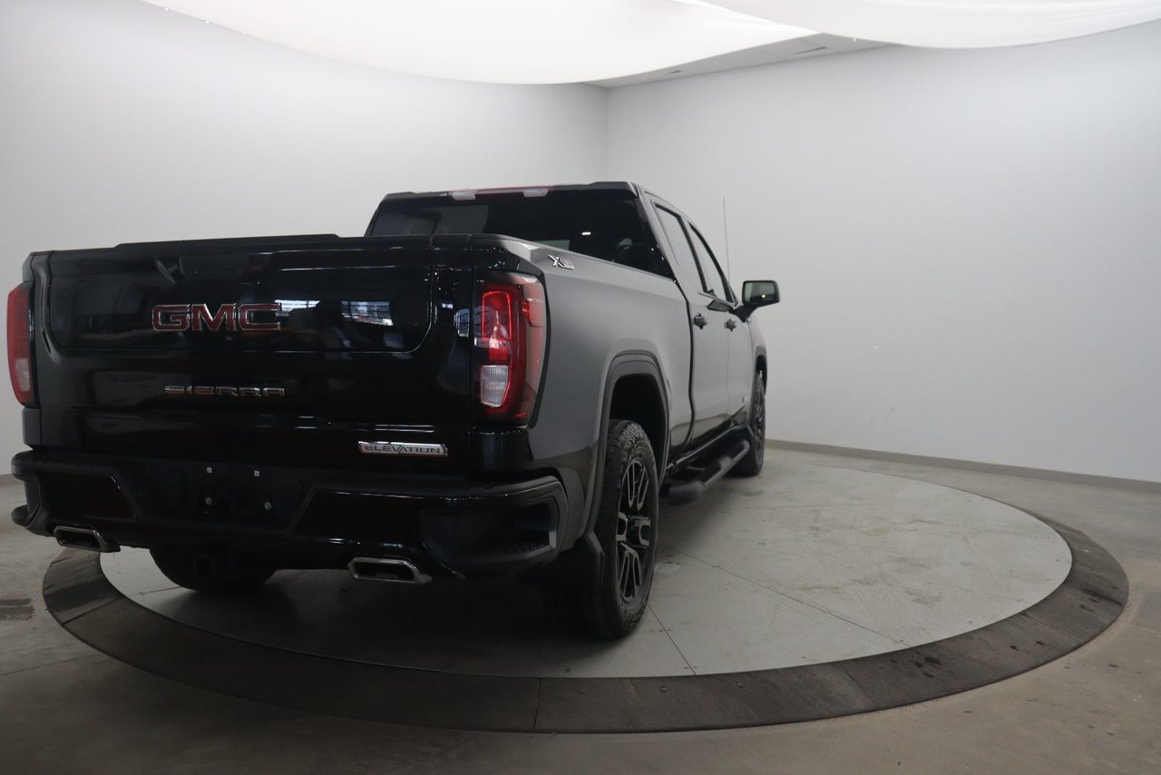 2023 GMC Sierra 1500 - Image 4