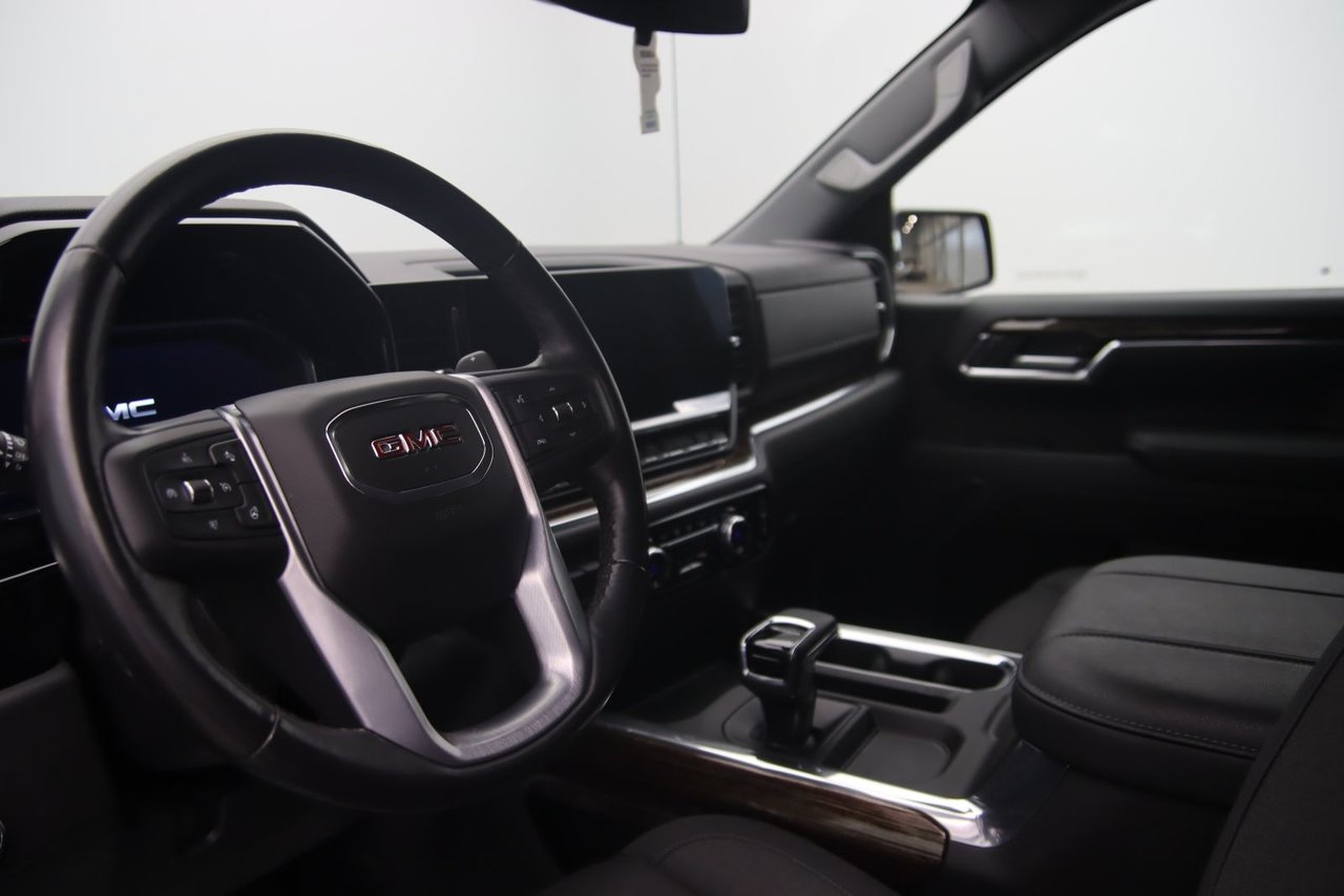 2023 GMC Sierra 1500 - Image 6