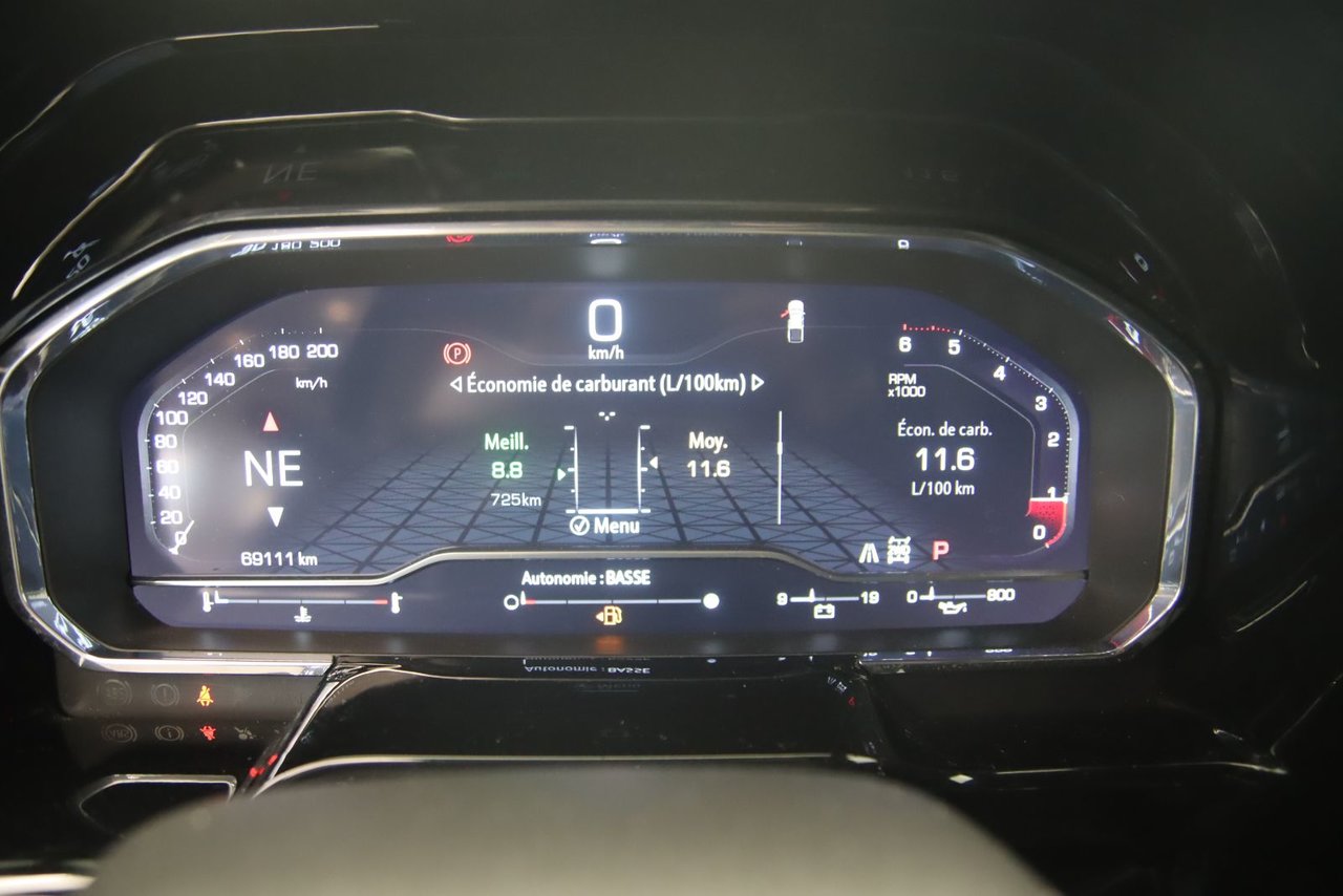 2023 GMC Sierra 1500 - Image 12