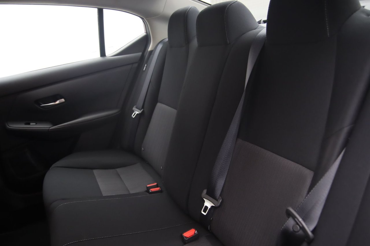 2023 Nissan Sentra - Image 9