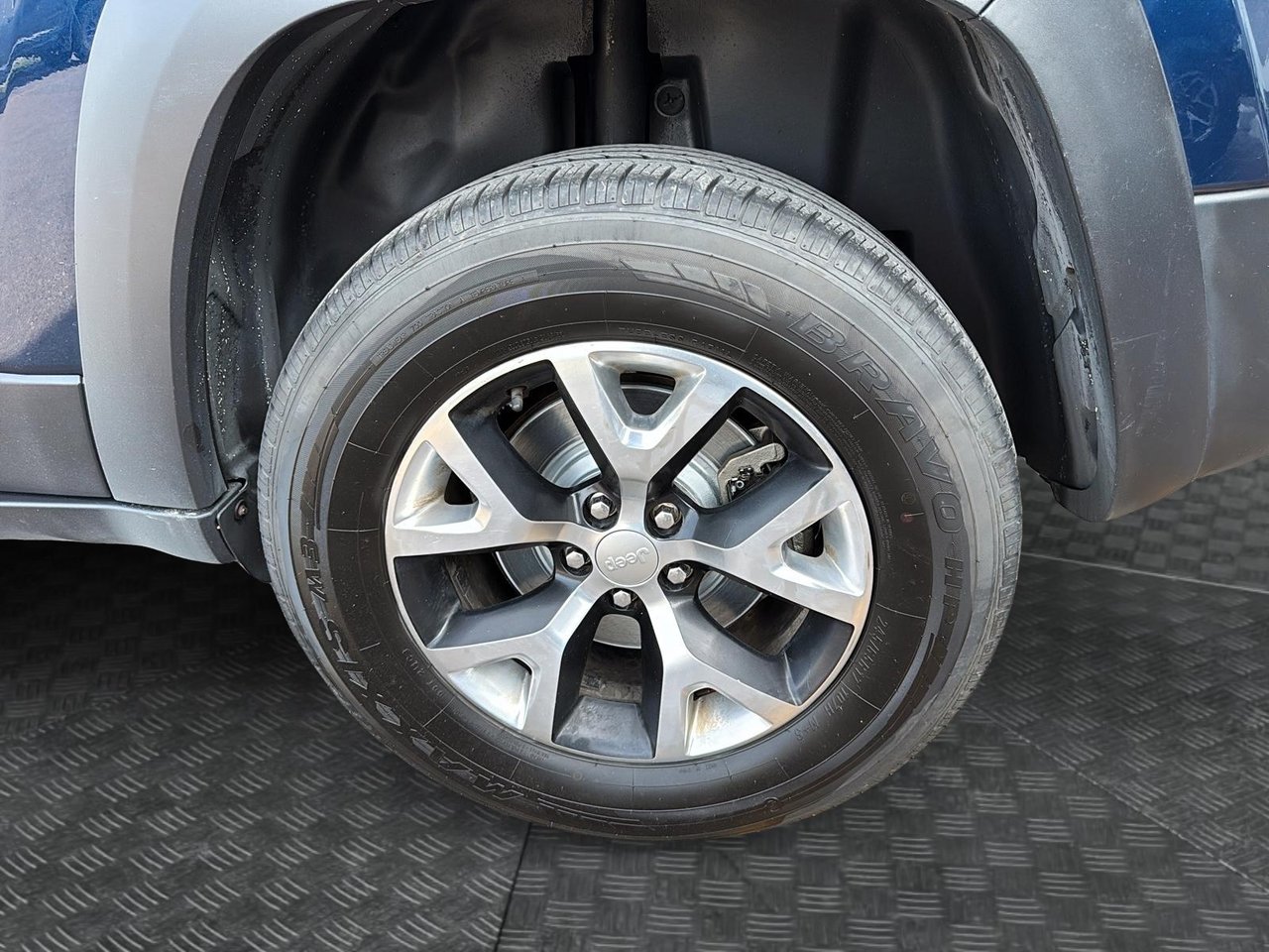 2018 Jeep Cherokee - Image 7