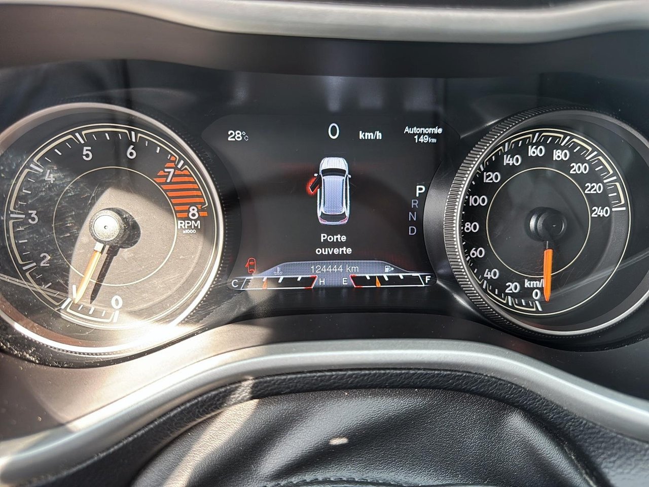 2018 Jeep Cherokee - Image 13