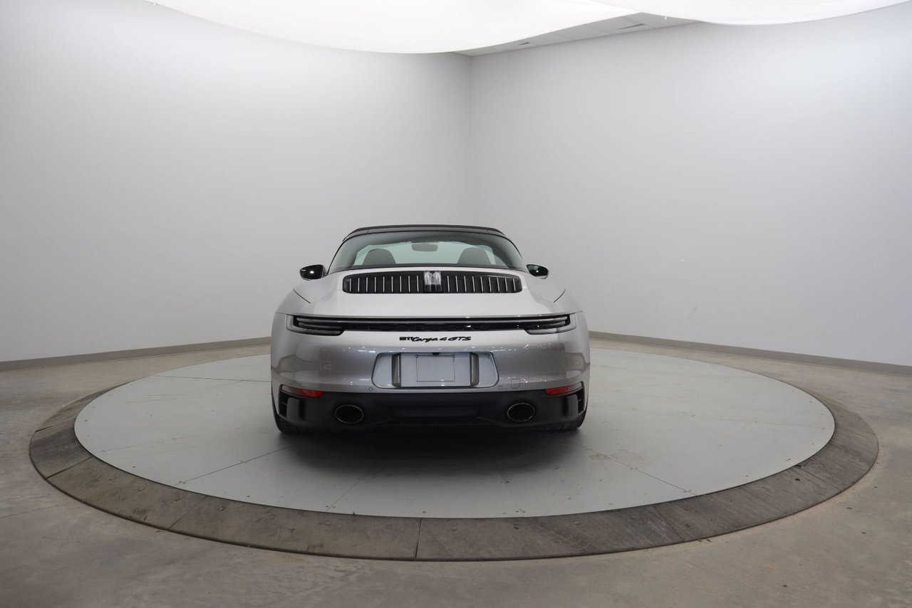 2022 Porsche 911 - Image 5