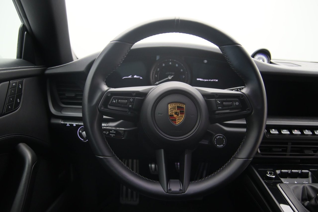 2022 Porsche 911 - Image 9
