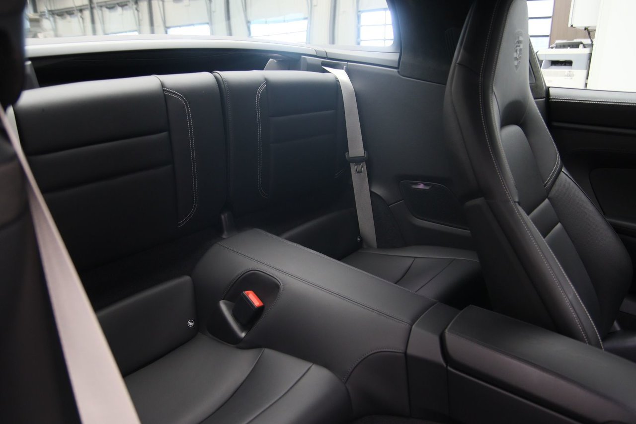 2022 Porsche 911 - Image 13