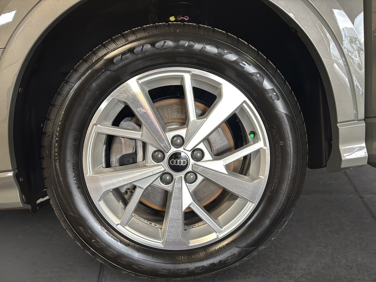 2023 Audi Q3 - Image 12