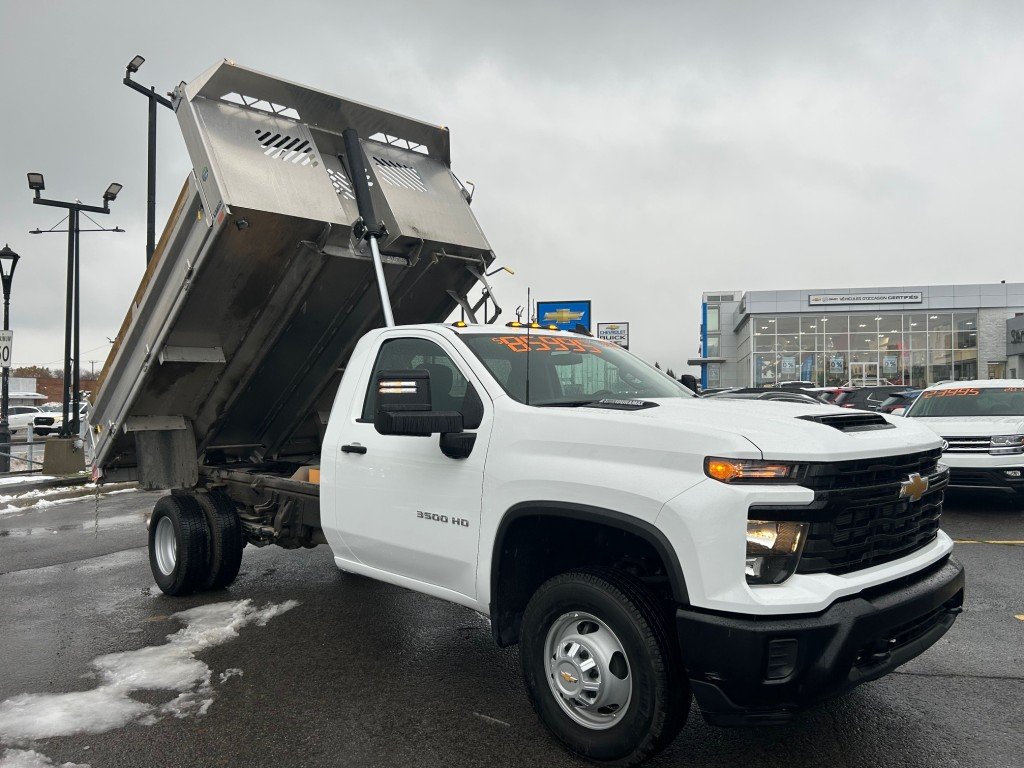 2024 Chevrolet Silverado 3500 - Image 10