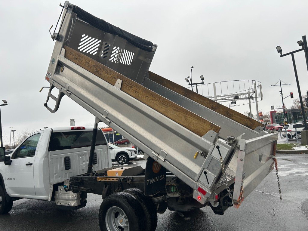 2024 Chevrolet Silverado 3500 - Image 13