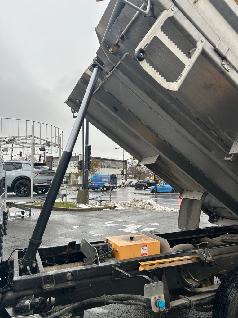 2024 Chevrolet Silverado 3500 - Image 18