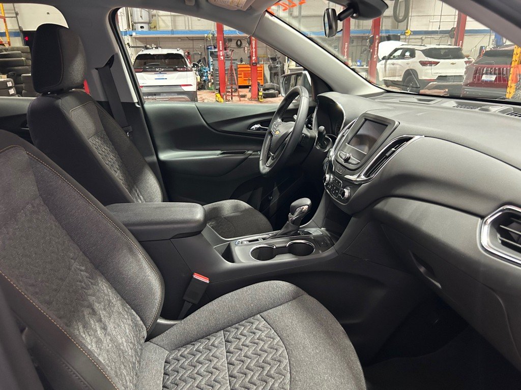 2024 Chevrolet Equinox - Image 20