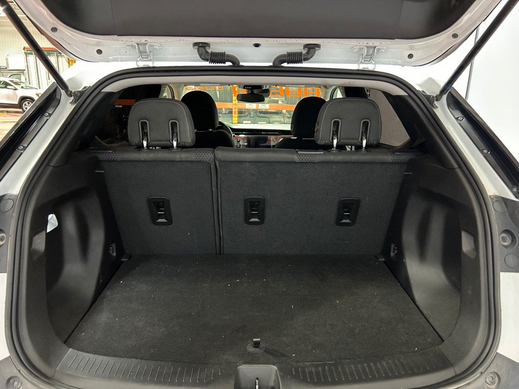 2023 Chevrolet Bolt - Image 7