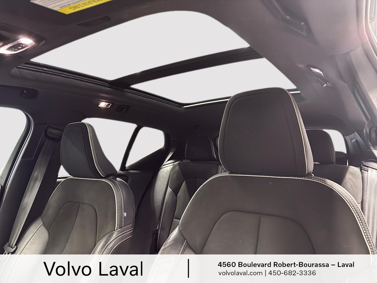 2020 Volvo XC40 - Image 9