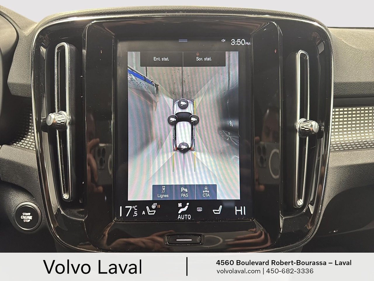 2020 Volvo XC40 - Image 19