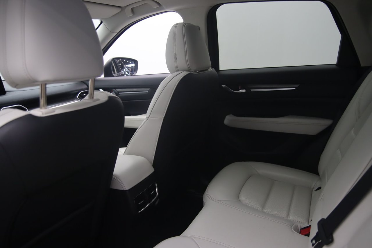 2021 Mazda CX-5 - Image 9