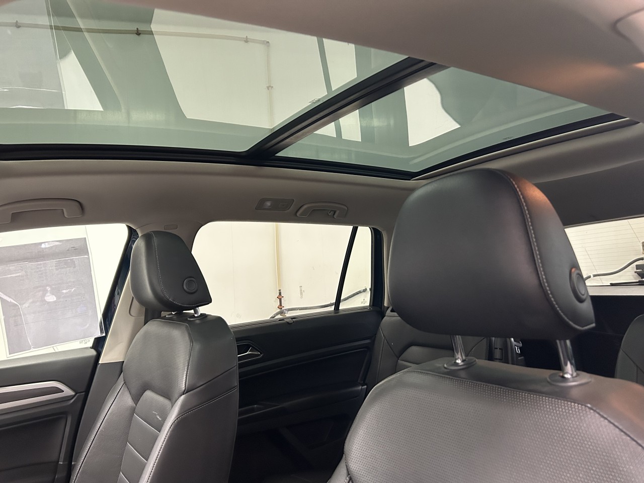 2018 Volkswagen Atlas - Image 10