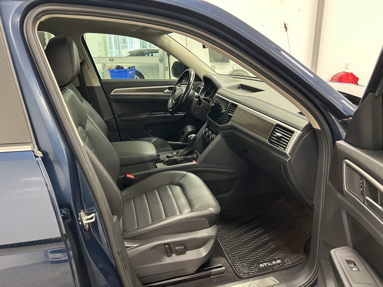 2018 Volkswagen Atlas - Image 19