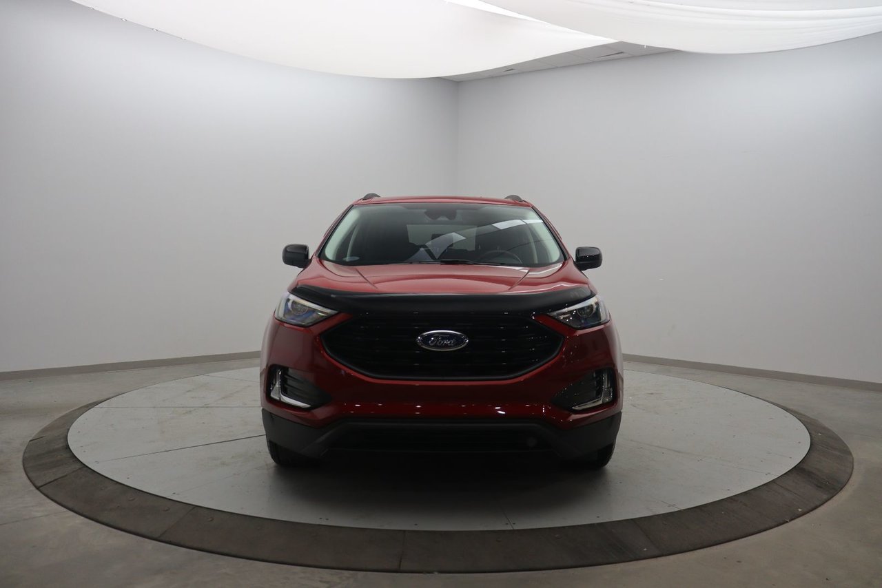 2022 Ford Edge - Image 2