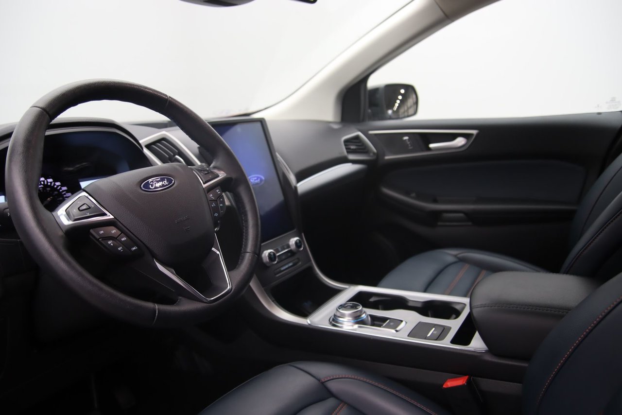 2022 Ford Edge - Image 6
