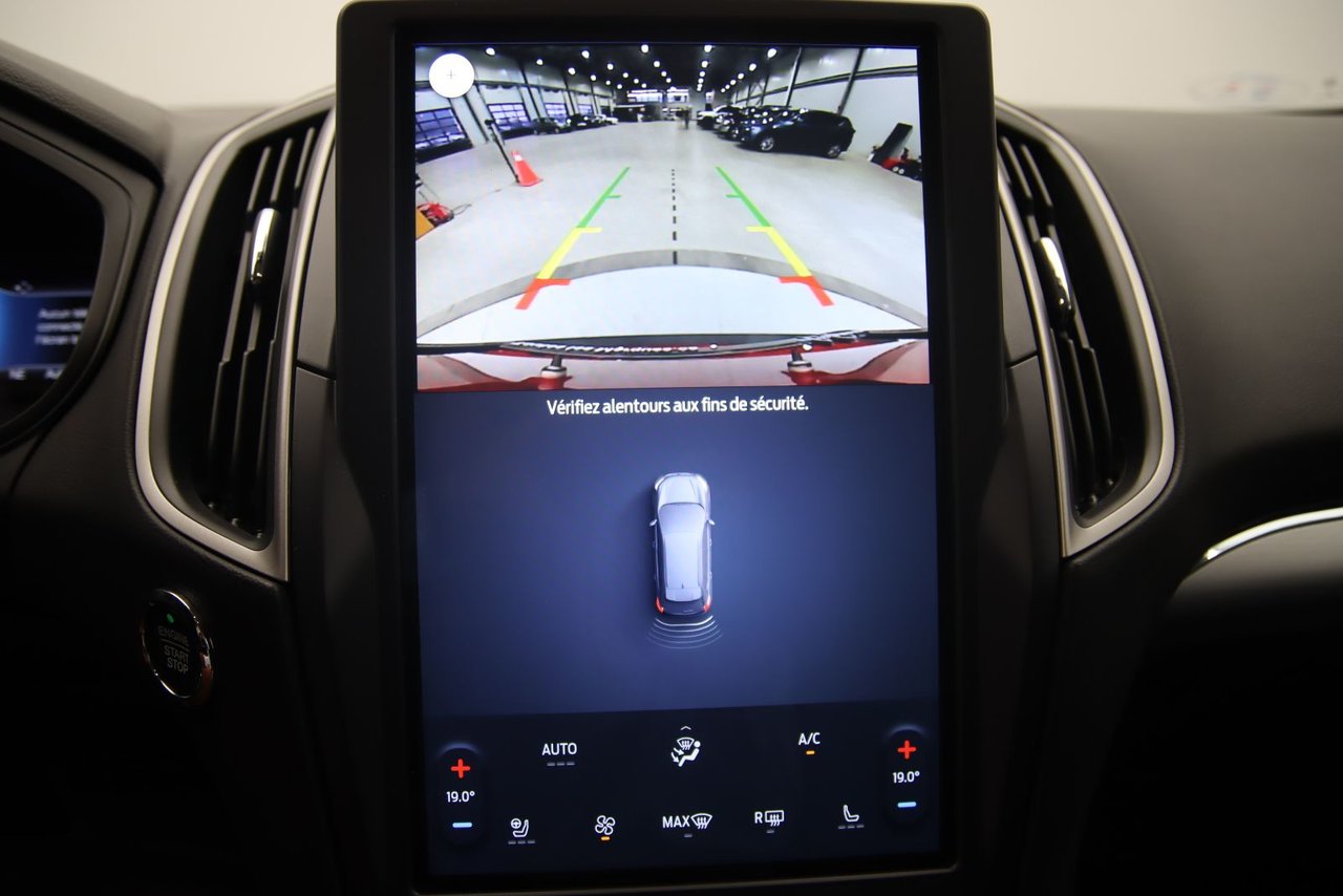 2022 Ford Edge - Image 14