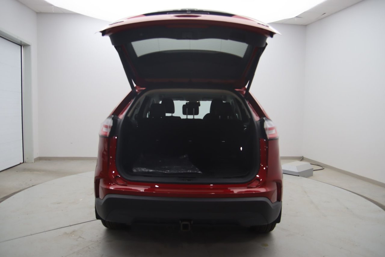 2022 Ford Edge - Image 17