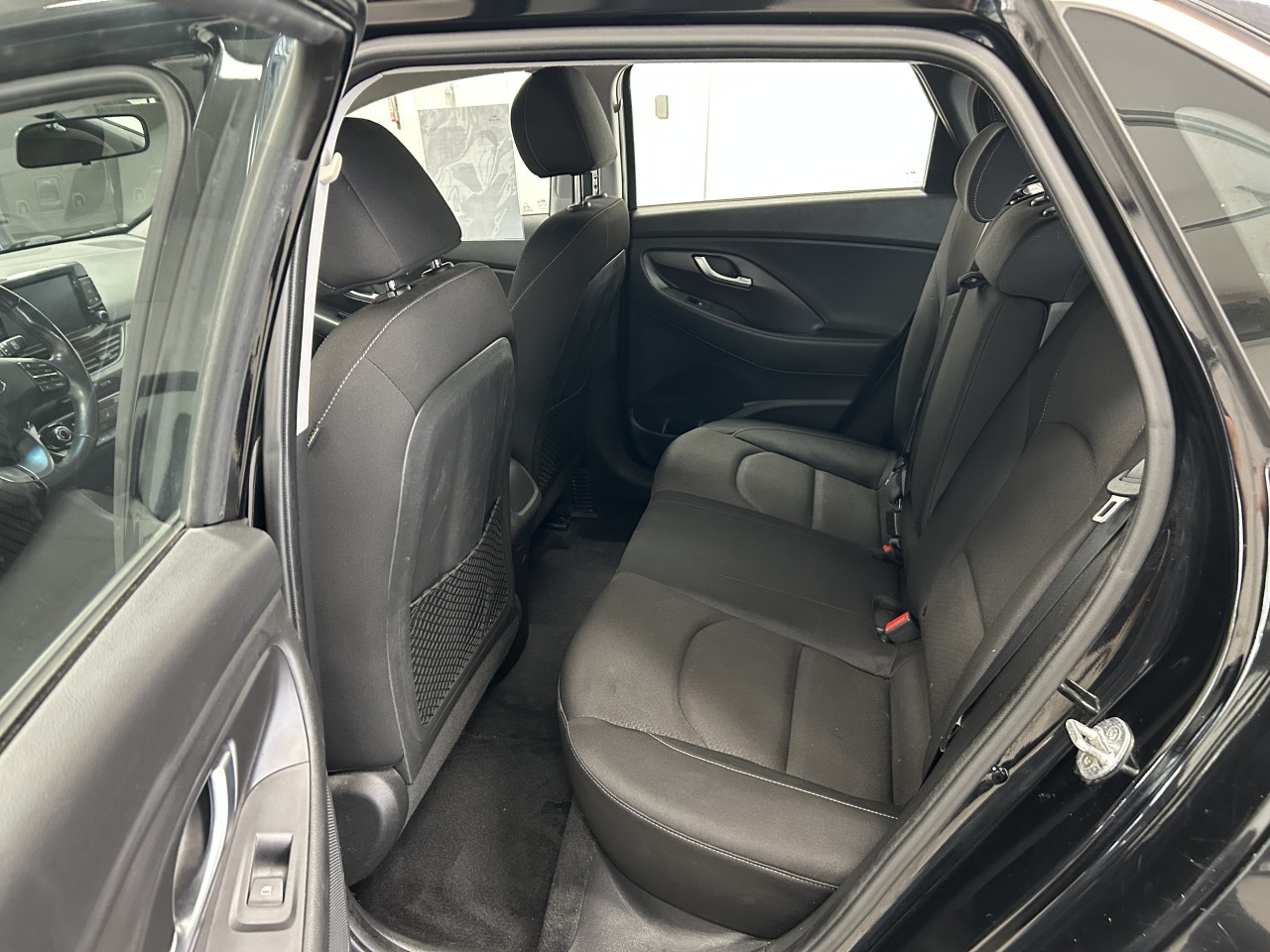 2018 Hyundai Elantra GT - Image 17