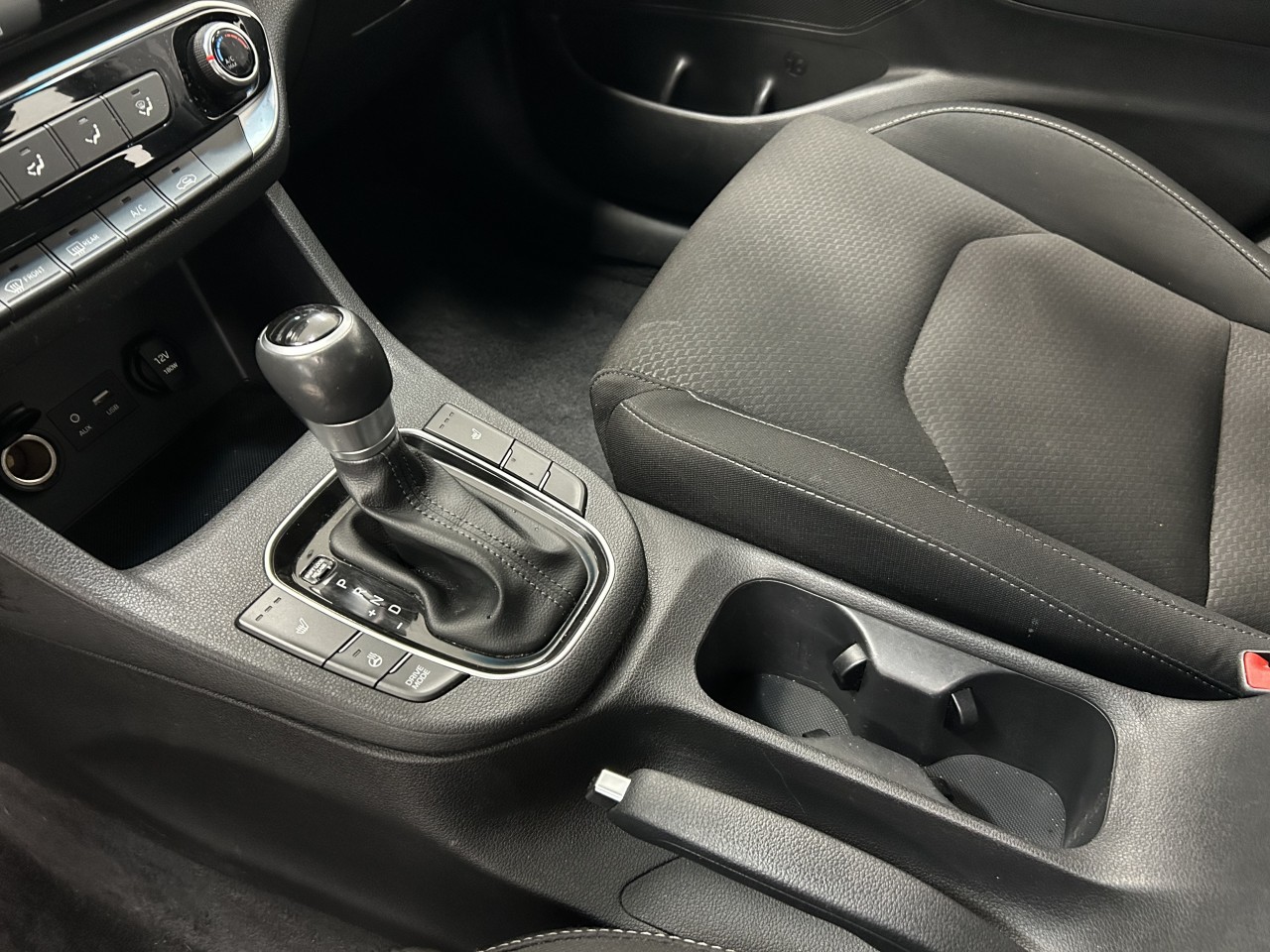 2018 Hyundai Elantra GT - Image 18