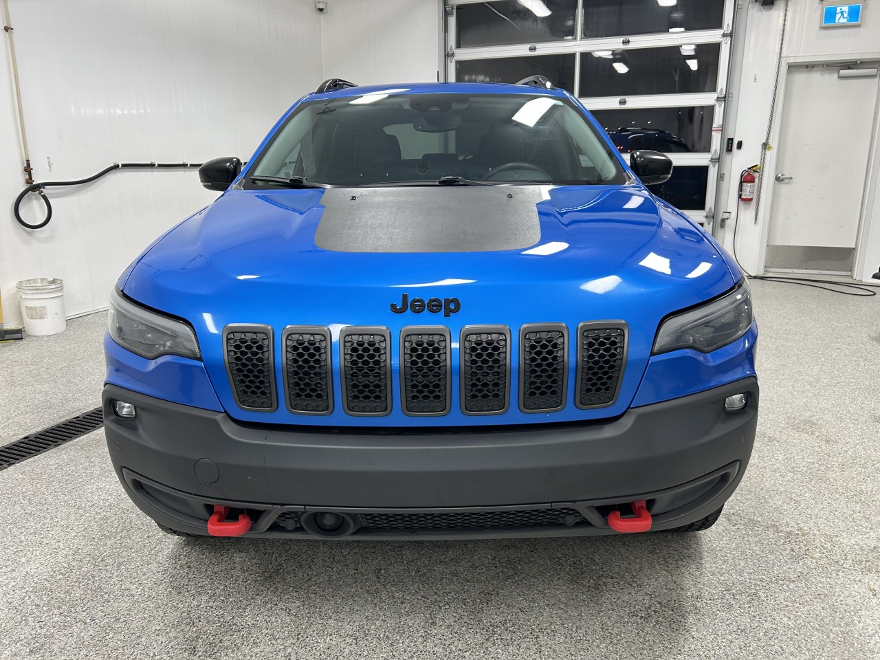 2023 Jeep Cherokee - Image 14