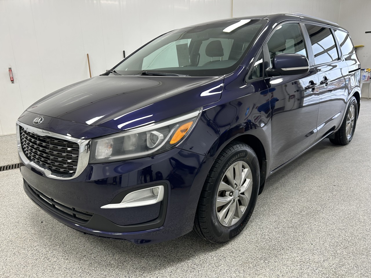 2020 Kia Sedona - Image 7