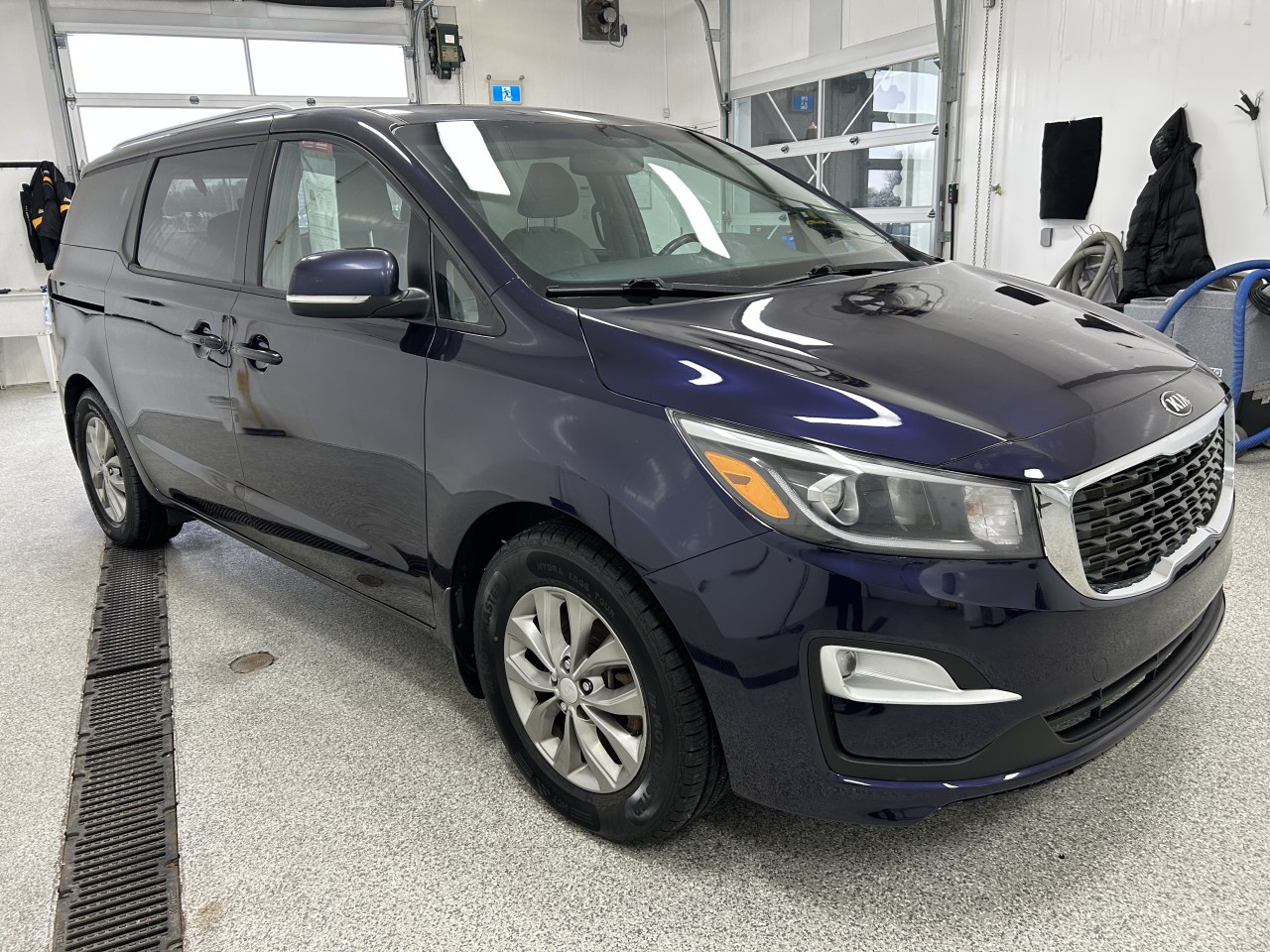 2020 Kia Sedona - Image 13