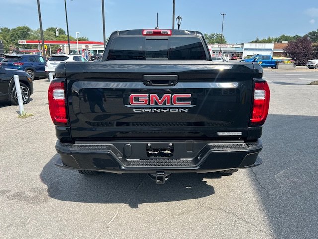 2023 GMC CANYON - Image 8