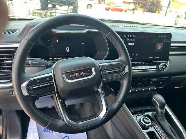 2023 GMC CANYON - Image 10