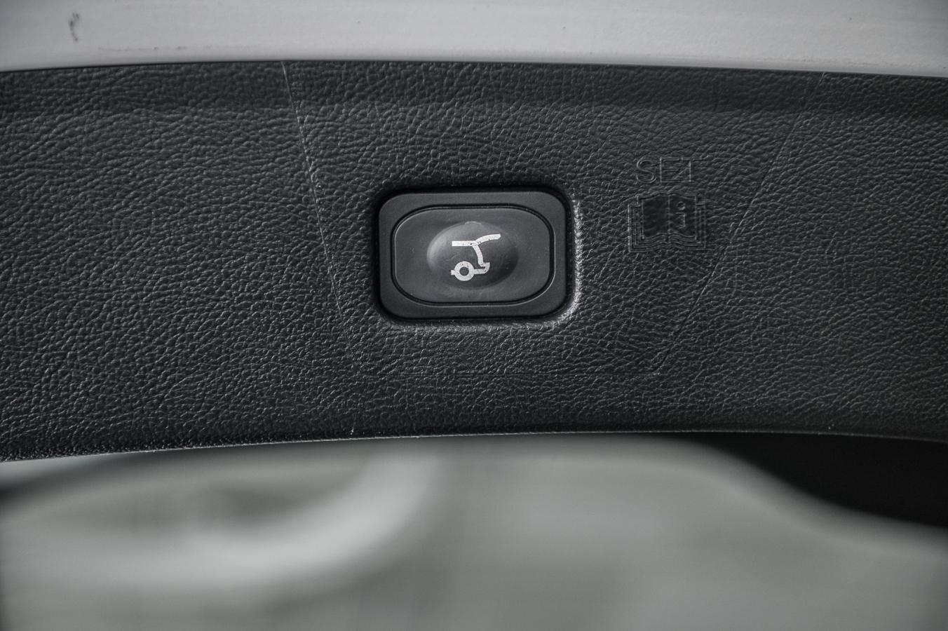 2022 Ford Edge - Image 11