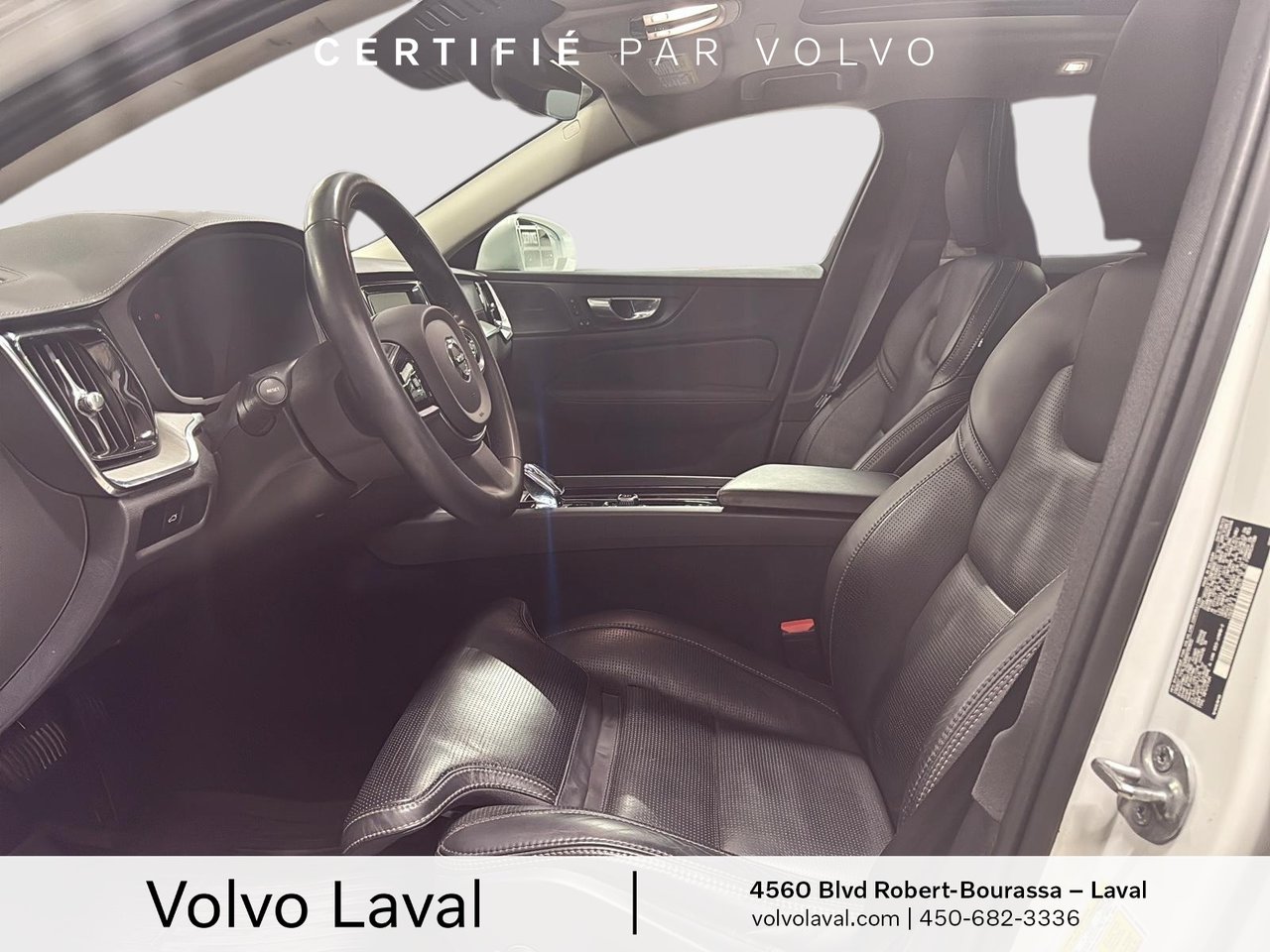 2024 Volvo V60 Cross Country - Image 8