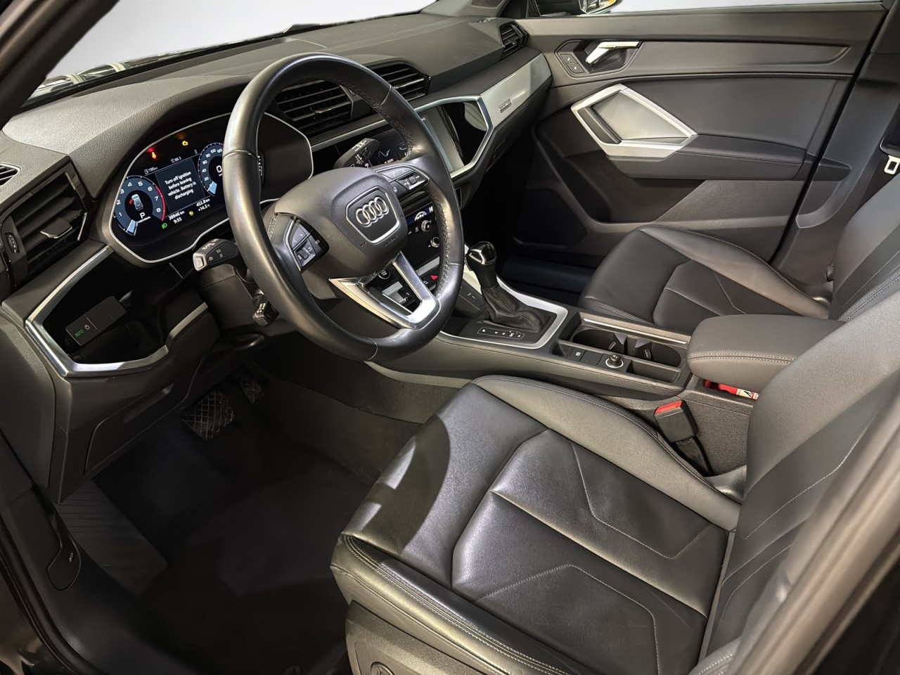 2022 Audi Q3 - Image 7