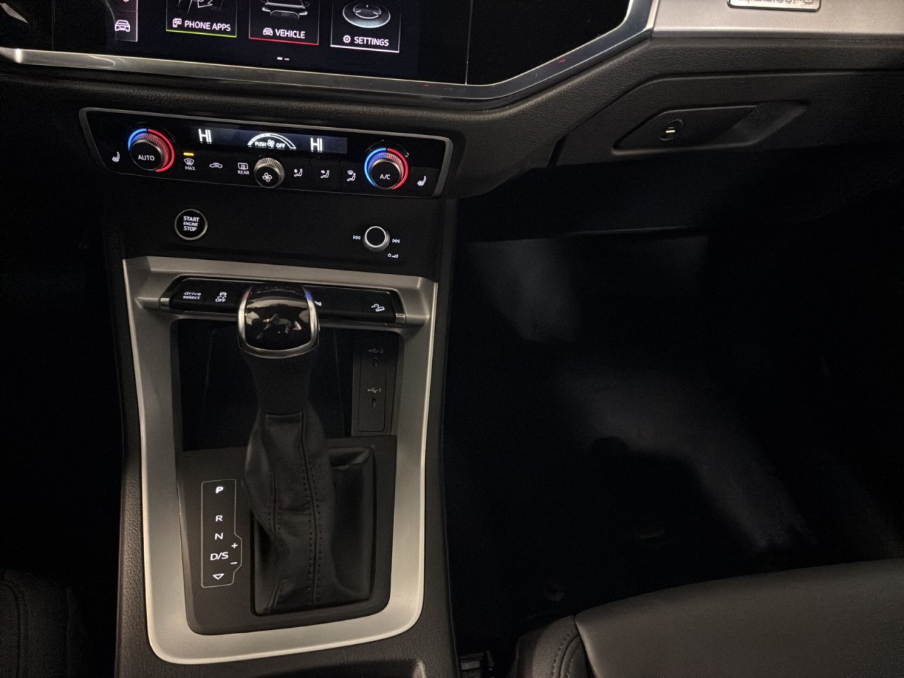 2022 Audi Q3 - Image 15