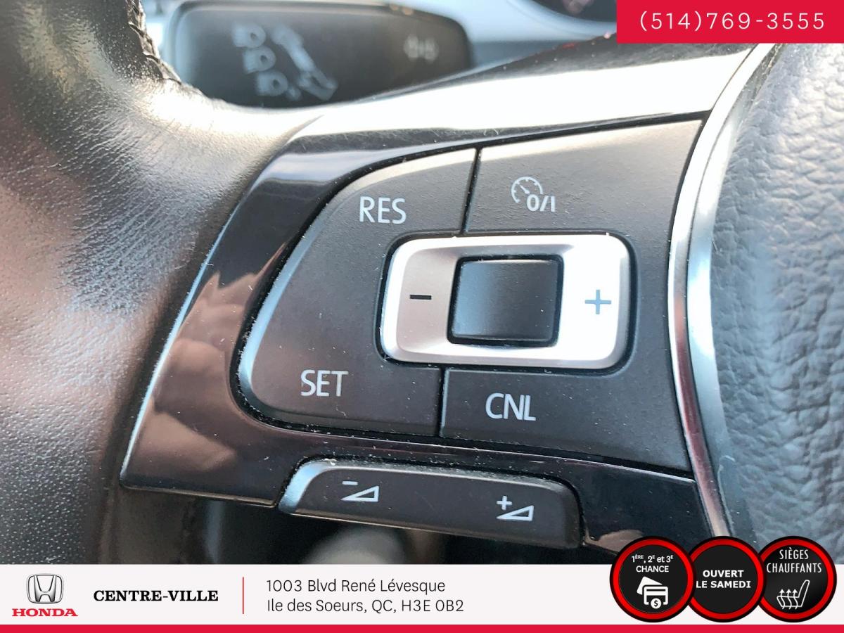 2017 Volkswagen Golf SportWagen - Image 24