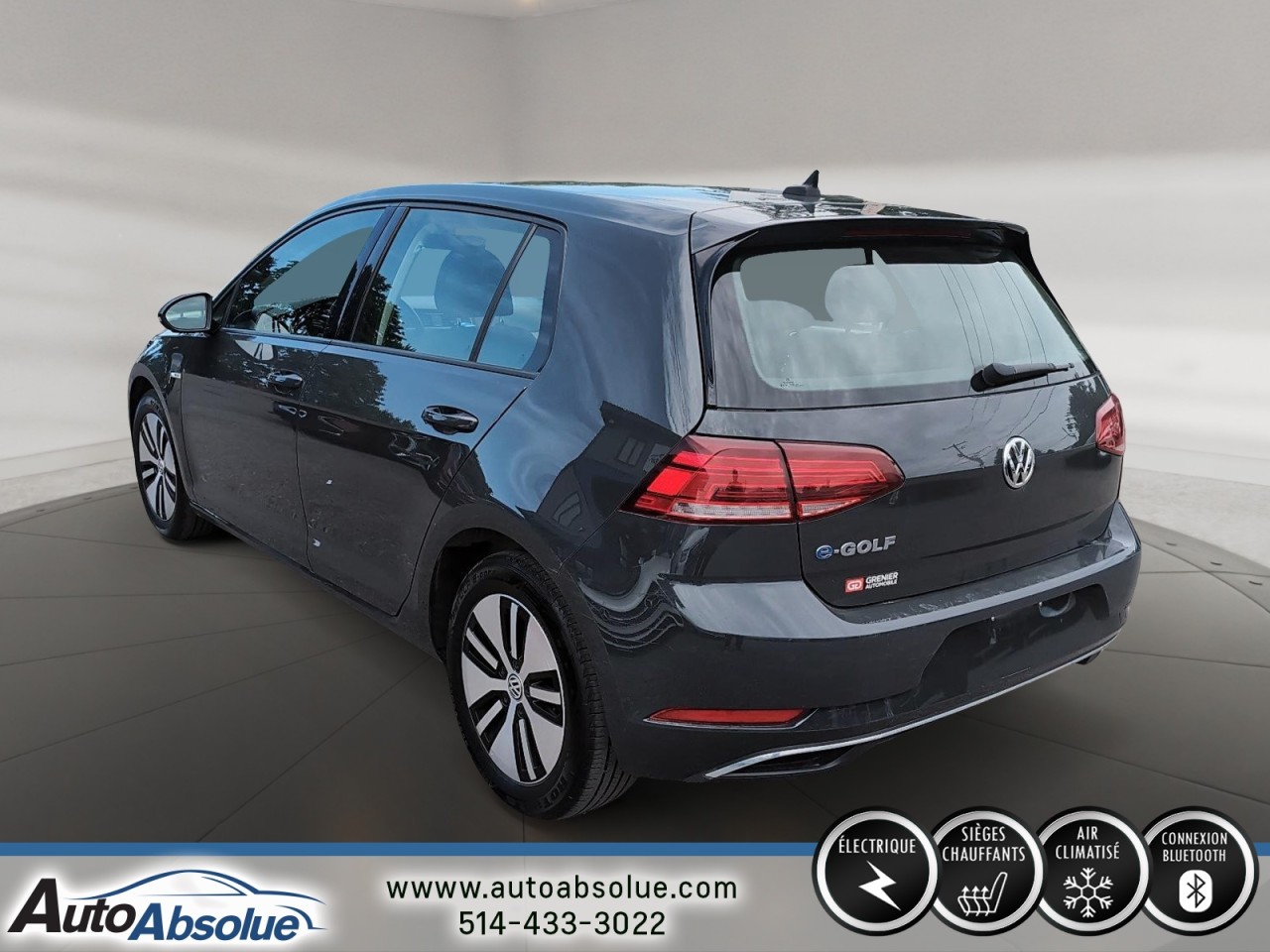 2017 Volkswagen e-Golf - Image 4