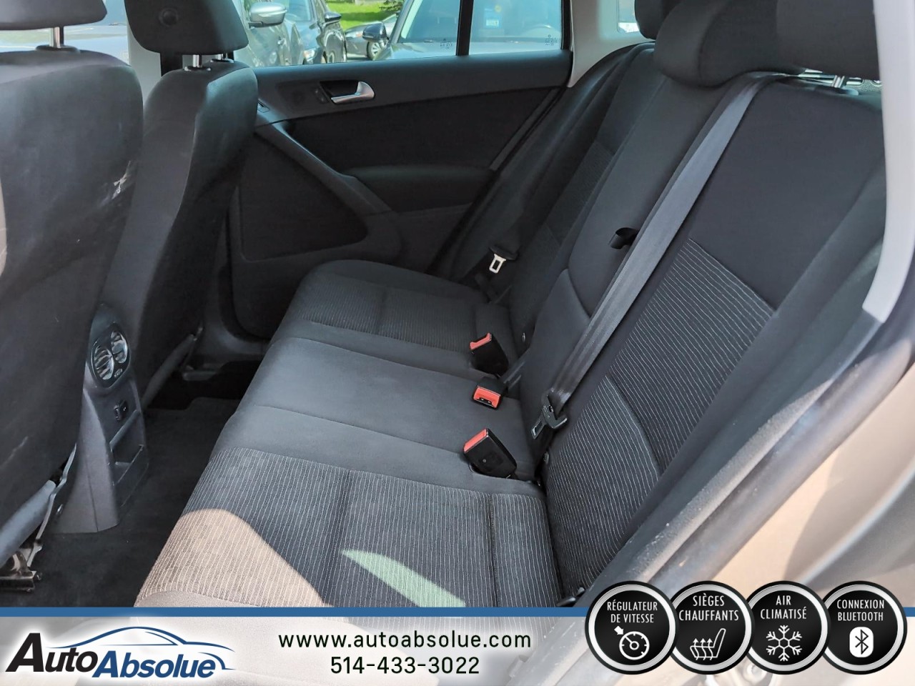 2015 Volkswagen Tiguan - Image 9