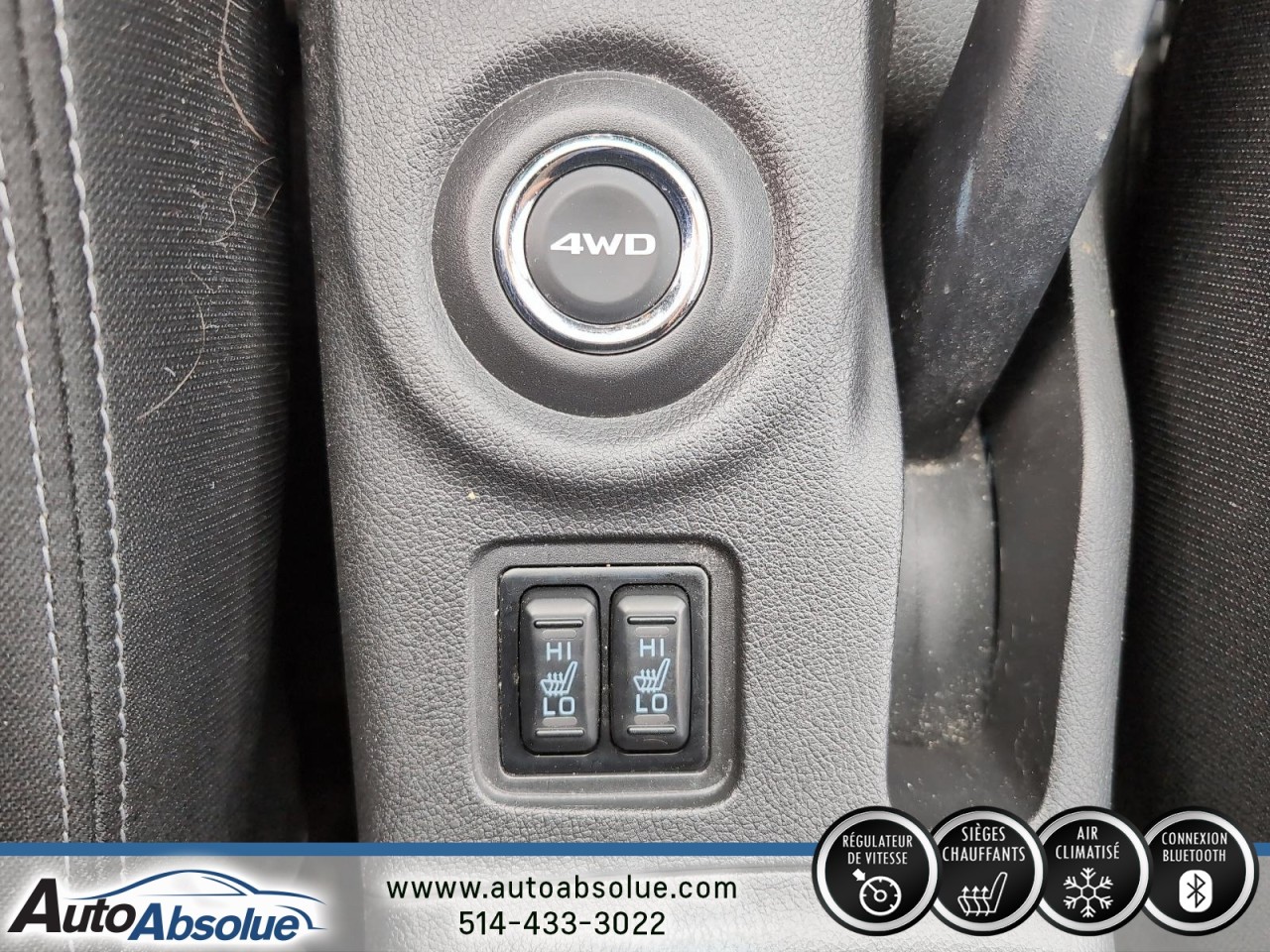 2016 Mitsubishi Outlander - Image 16