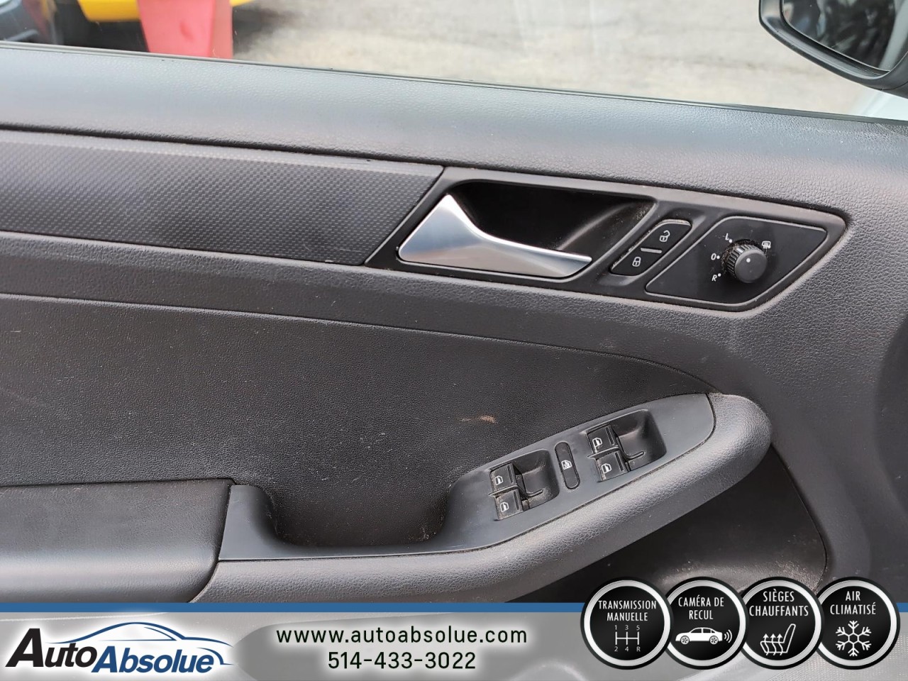 2014 Volkswagen Jetta - Image 10