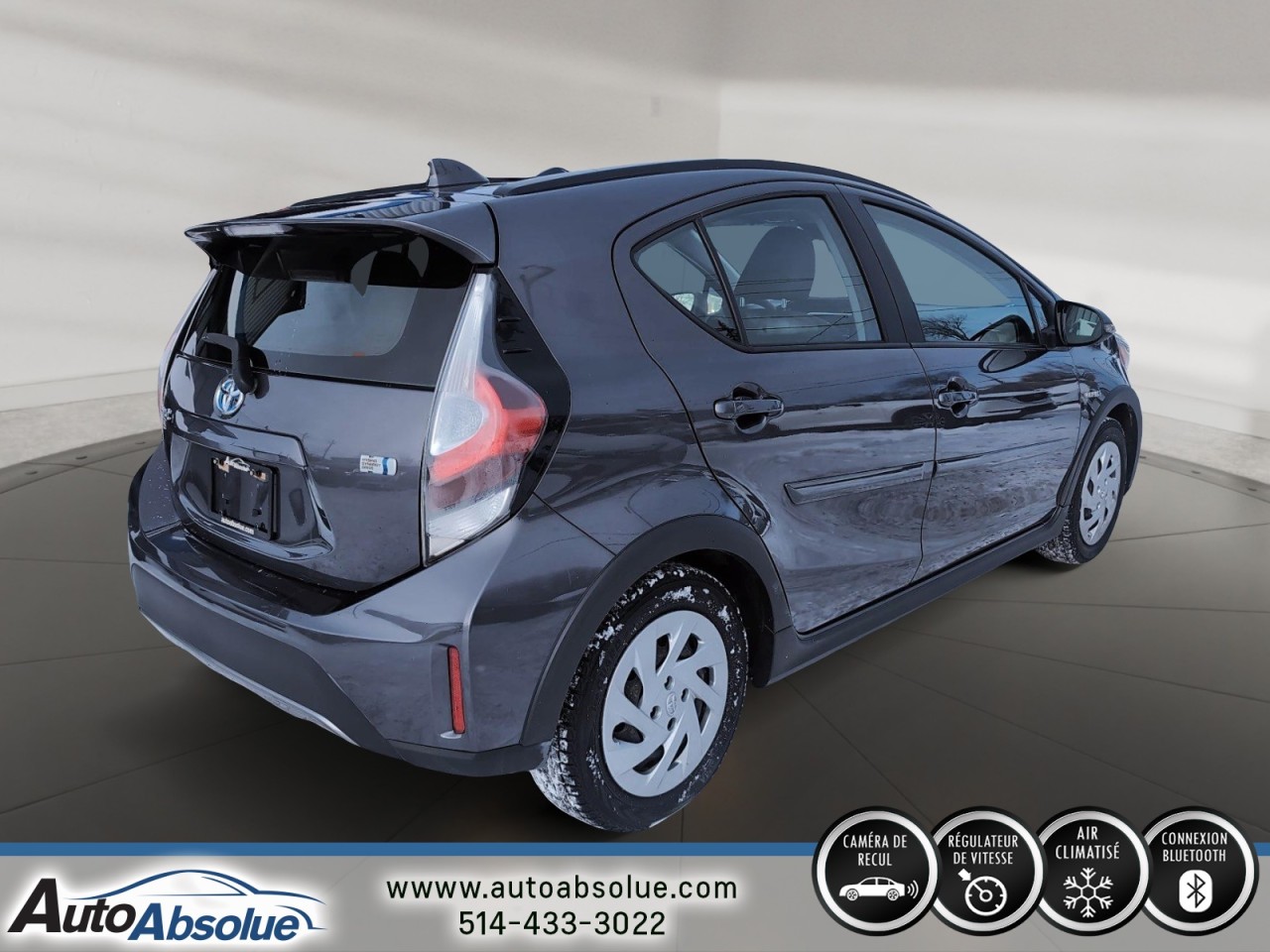 2018 Toyota Prius C - Image 3