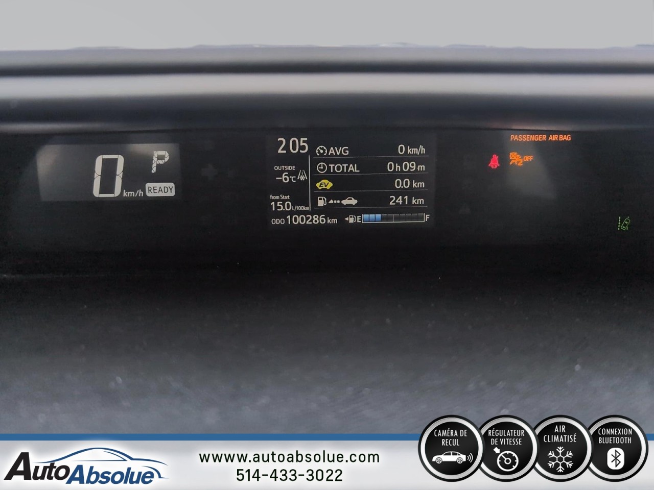 2018 Toyota Prius C - Image 12