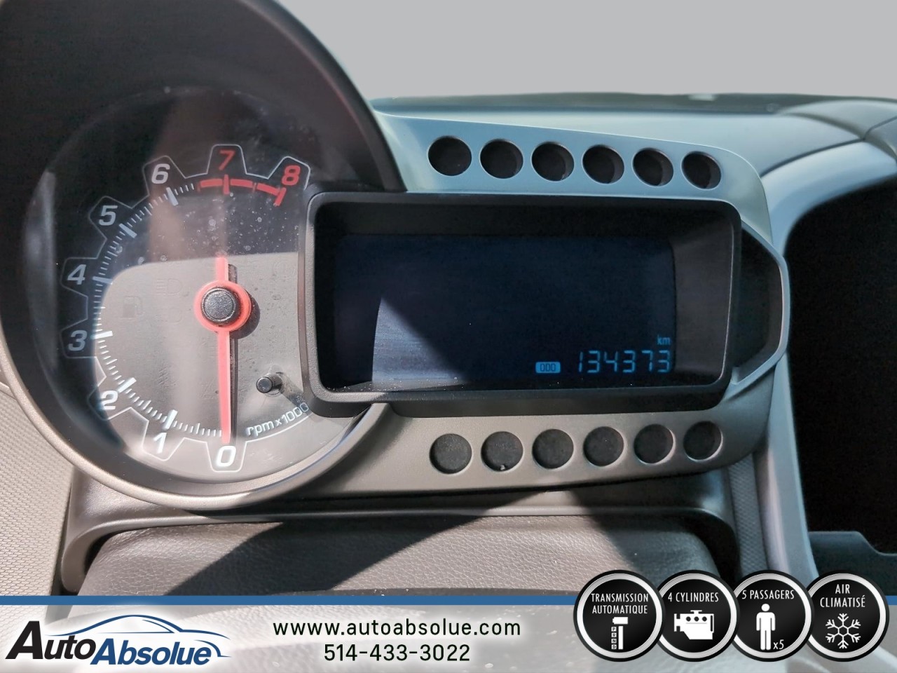 2014 Chevrolet Sonic - Image 12