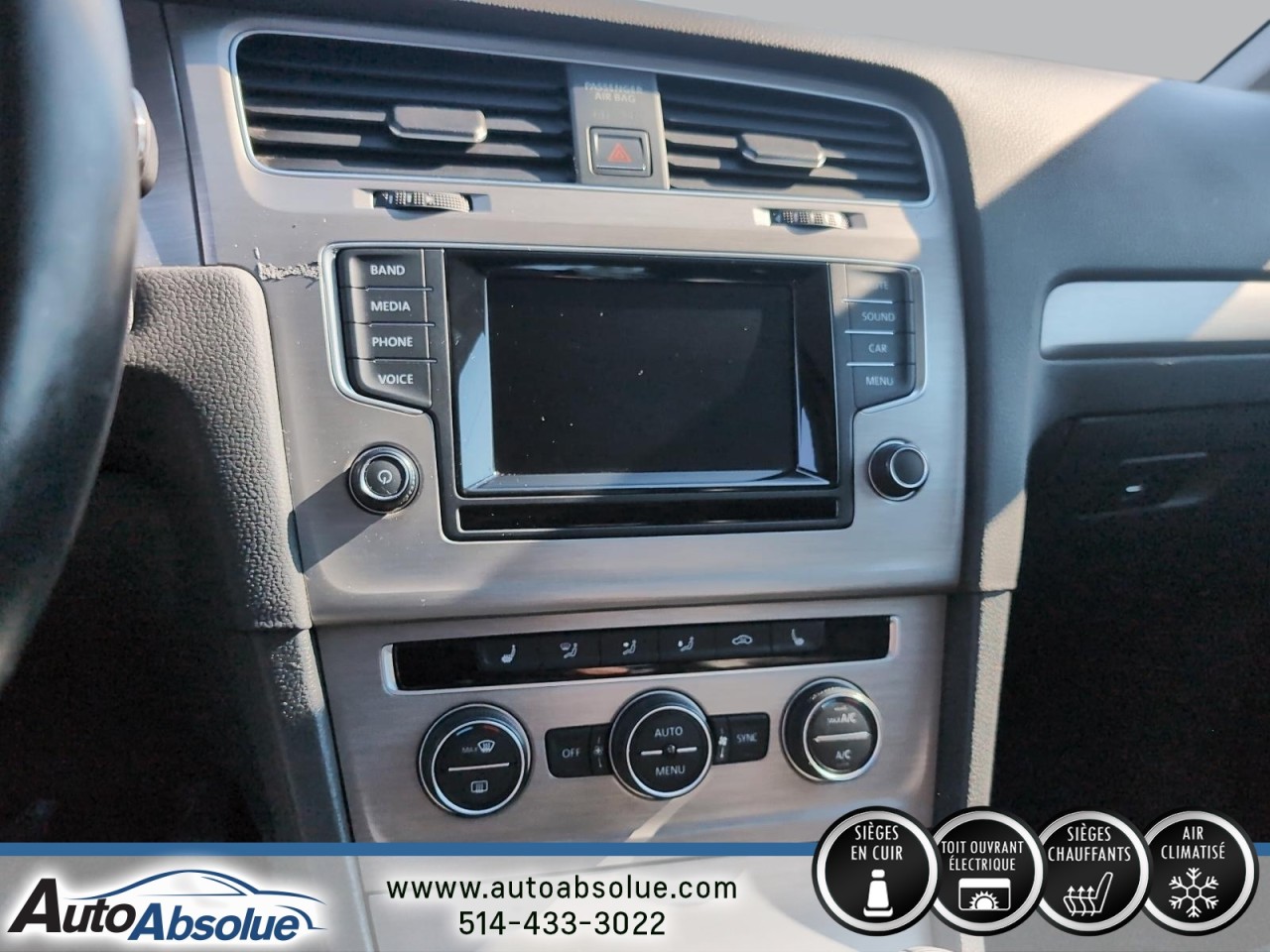 2015 Volkswagen Golf - Image 13