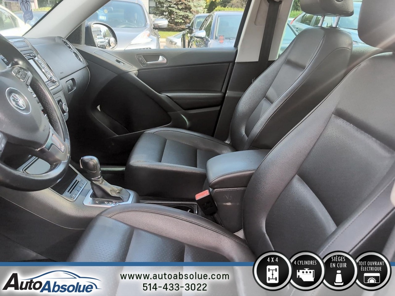 2012 Volkswagen Tiguan - Image 10