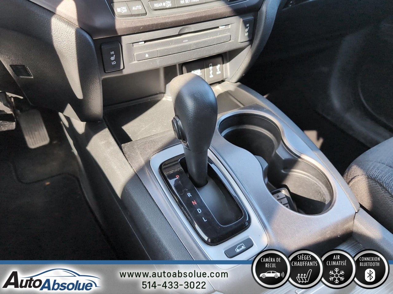 2017 Honda Pilot - Image 15